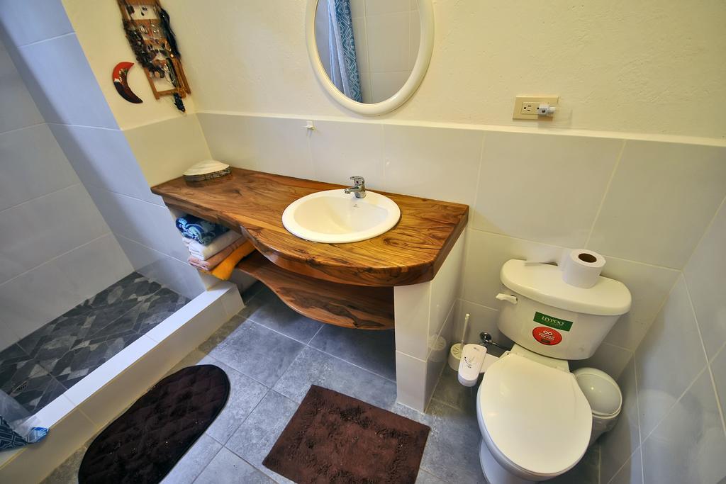 The Galeodan Suites Puerto Baquerizo Moreno Eksteriør billede