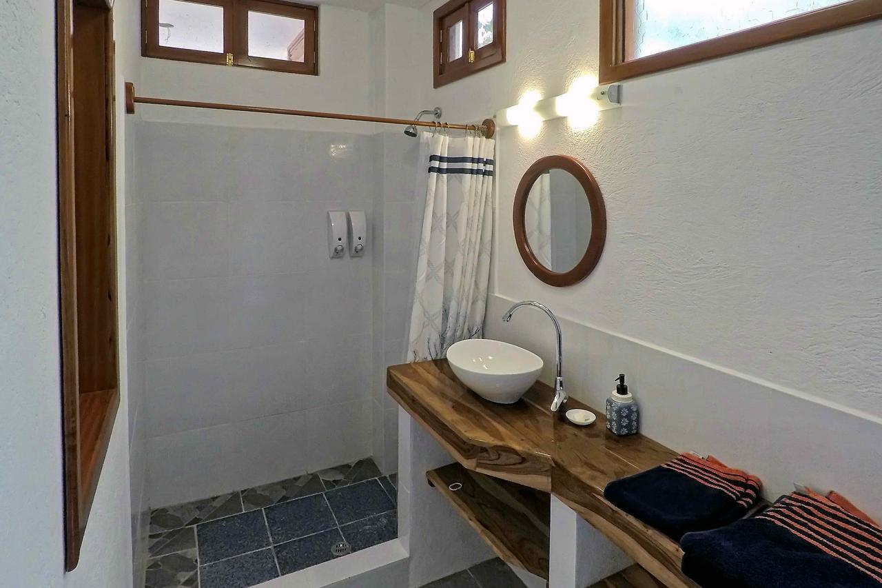 The Galeodan Suites Puerto Baquerizo Moreno Eksteriør billede