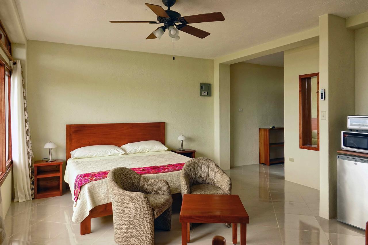 The Galeodan Suites Puerto Baquerizo Moreno Eksteriør billede